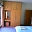 Homestay Marina Court