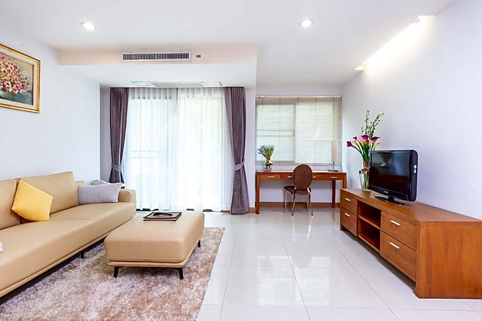 Lasalle Suites And Spa