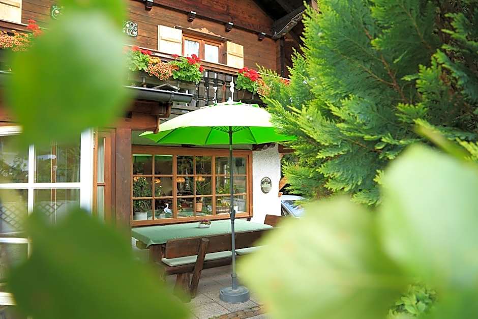 Hotel Garni Landhaus Traunbachhäusl