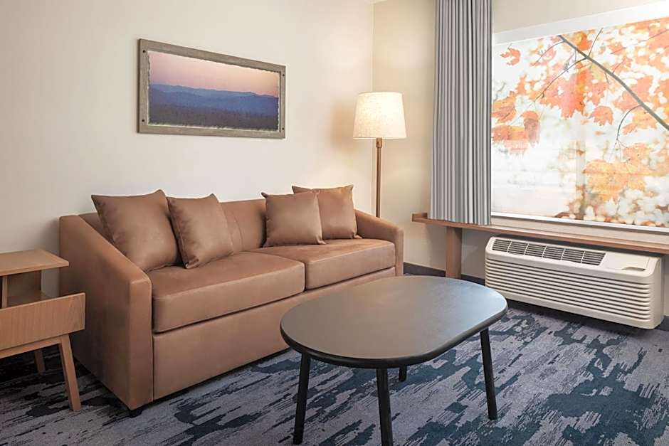 Fairfield Inn & Suites by Marriott Fresno North/Shaw Avenue