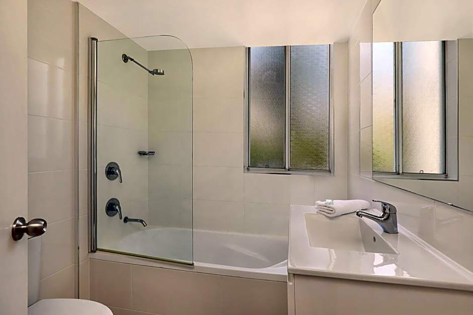 The Bay Apartments Coolangatta