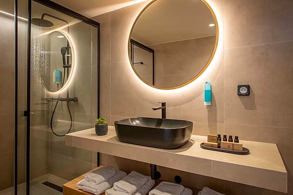 Indigo Suites Collection Adults Only