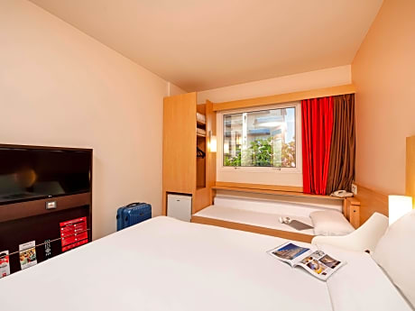 Standard Apartment - 1 Double Bed and an Additional Bed for a Child up to 11 Years Old