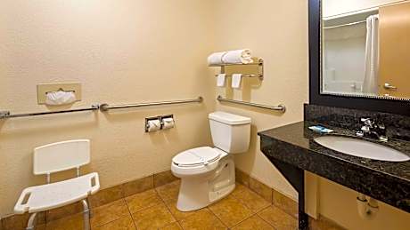 King Room with Roll-In Shower - Mobility Access