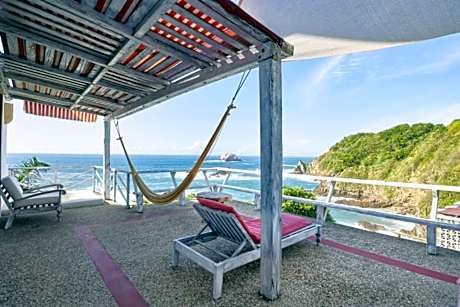 Deluxe Suite with Sea View