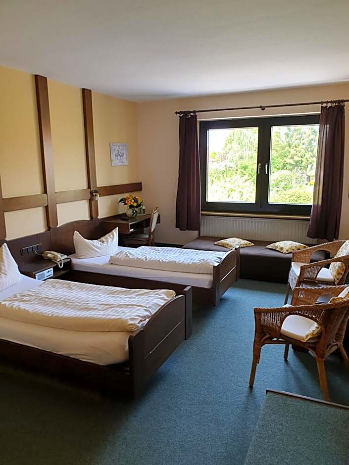 Photo 1 of 4 of Triple Room