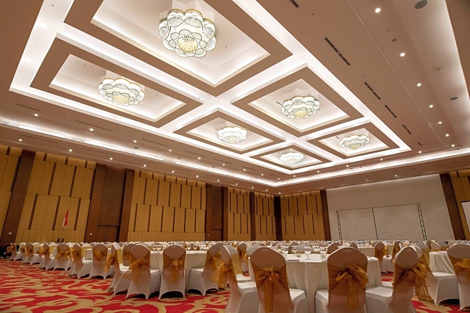 Avenzel Hotel & Convention Cibubur