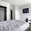 Spacious 2 Bedroom 2 Bathroom Unit Great Location