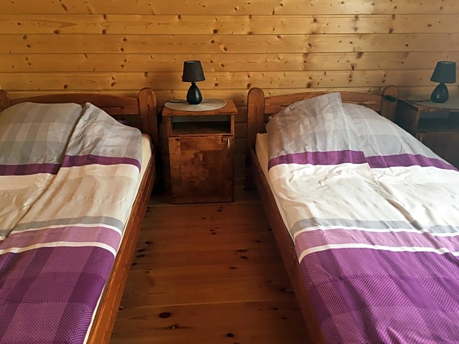 Domki Letniskowe "TROPIK"