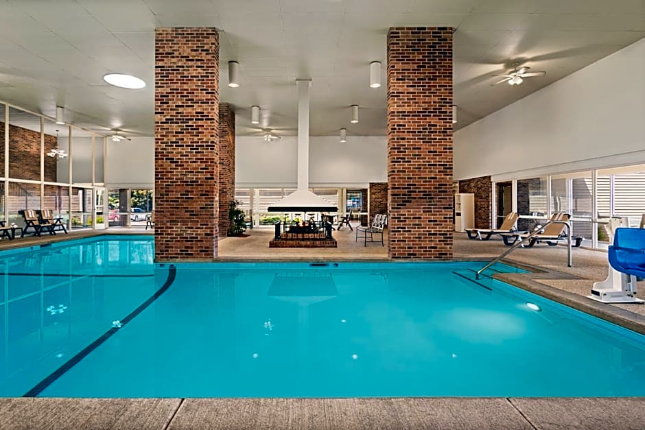 Country Inn & Suites by Radisson, Woodbury, MN