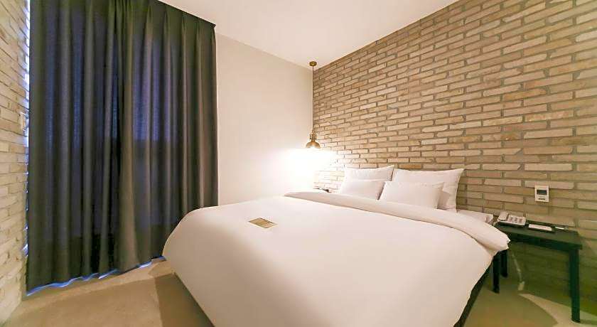 Le Idea Hotel