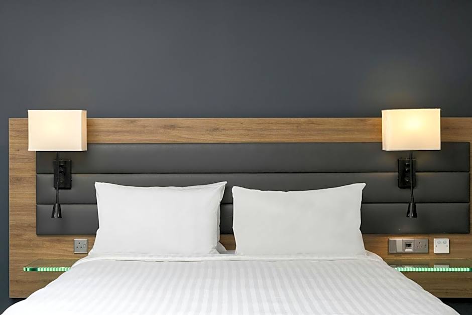 Moxy by Marriott London Stratford