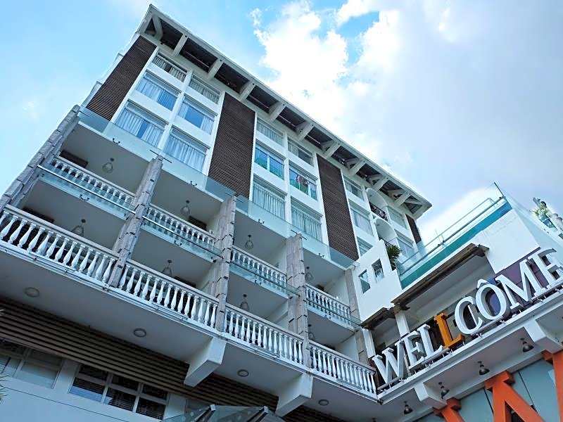 WellCome Hotel