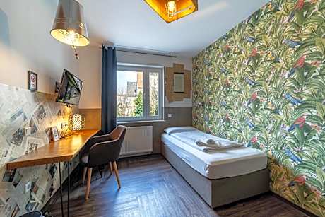 Four-Bedroom Apartment with Balcony