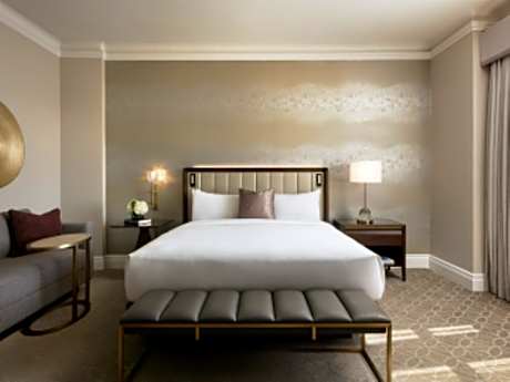 DELUXE VIEW 2 QUEENS, river valley view, shower with bathtub, 35sm, 380sf