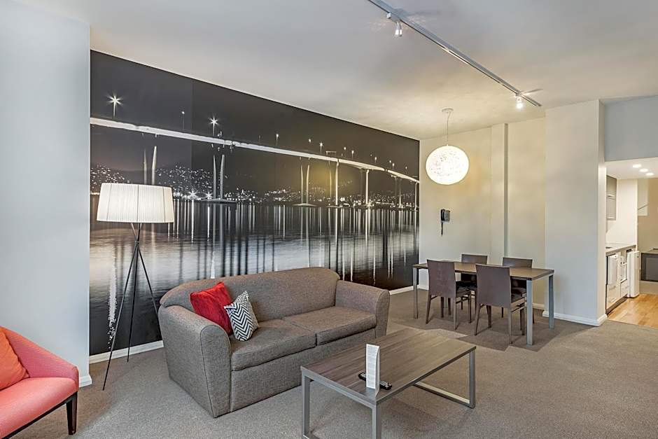 Mantra One Sandy Bay Road