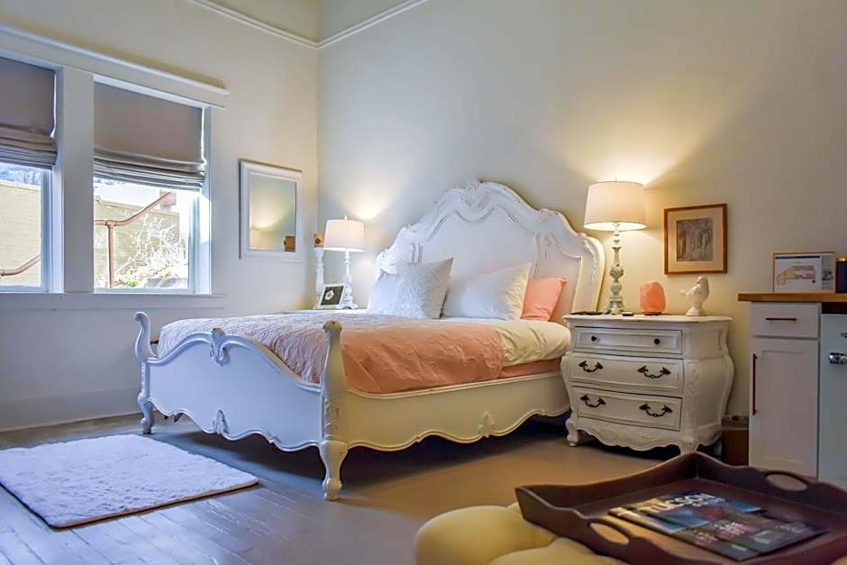 Photo 1 of 5 of Deluxe 1 King Bed Suite