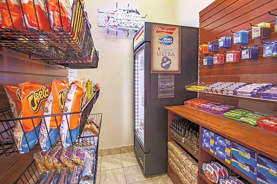 La Quinta Inn & Suites by Wyndham Garland Harbor Point