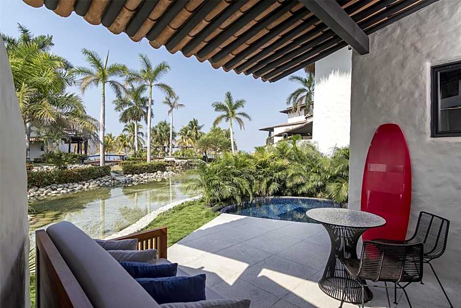 Thompson Zihuatanejo, A Beach Resort by Hyatt