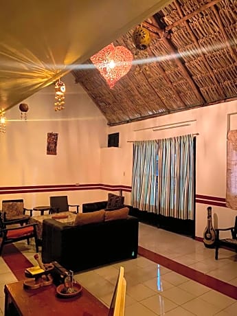 Hostal Casa Maya