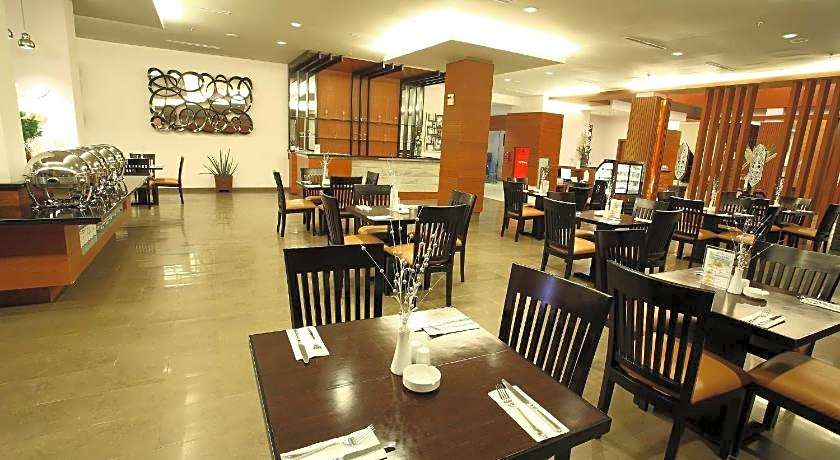 Aston Tanjung City Hotel