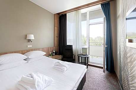 Economy Double Room with Spa Access