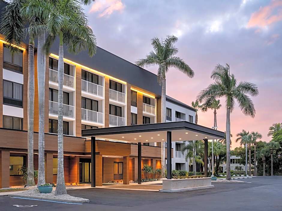 Courtyard by Marriott Naples