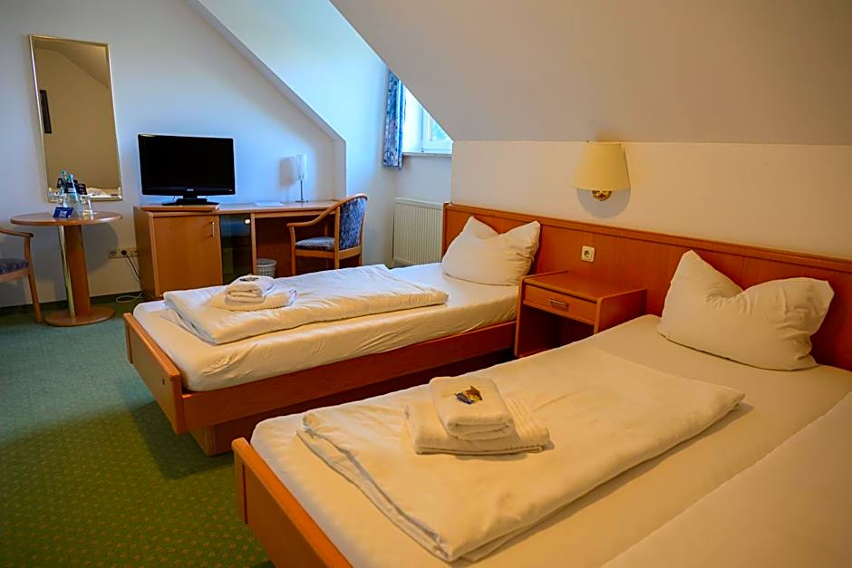 Hotel BURGWALD