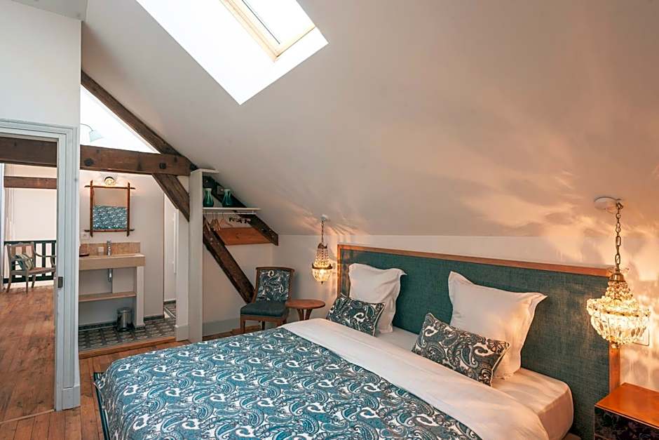 Chai du Chateau de Morteuil