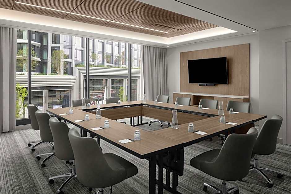 AC Hotel by Marriott Arlington National Landing