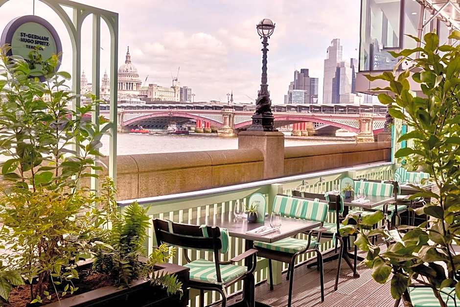 Sea Containers London
