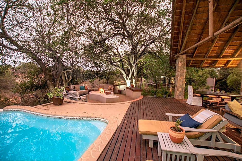 Leopard's Lair Bush Lodge