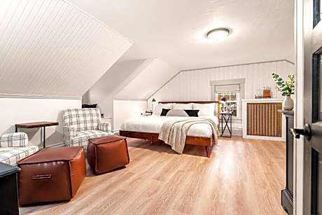 Two-Bedroom Suite