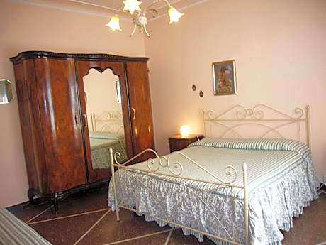 Triple Room with Private External Bathroom