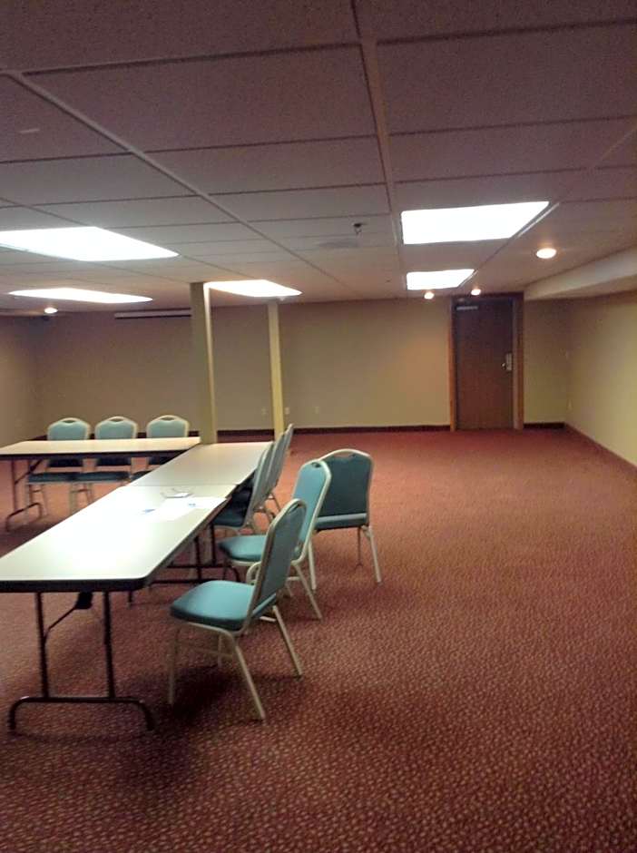 AmericInn by Wyndham Republic