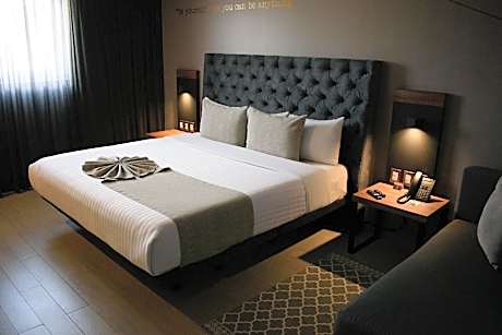 Superior King Room