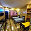 Felicidad Resto and Pension House