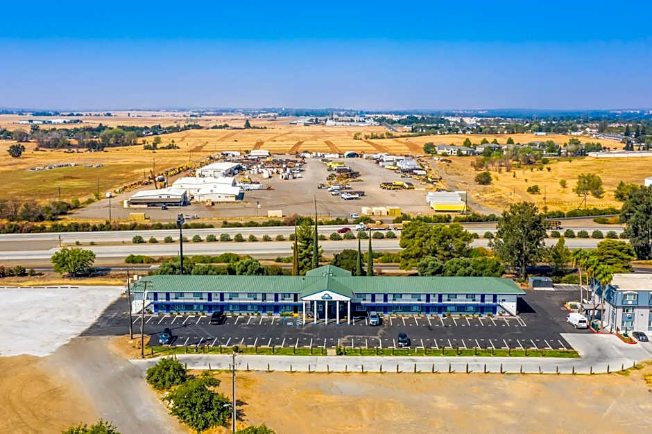 Days Inn by Wyndham Red Bluff