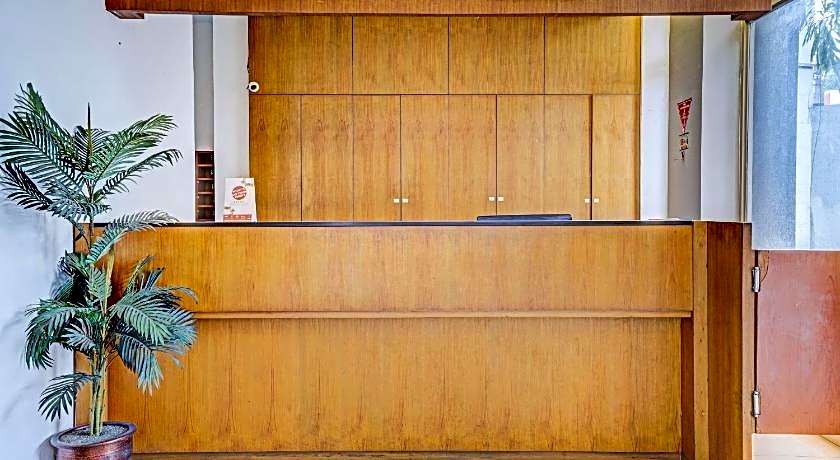 Super OYO Flagship 90501 Hotel Montameri