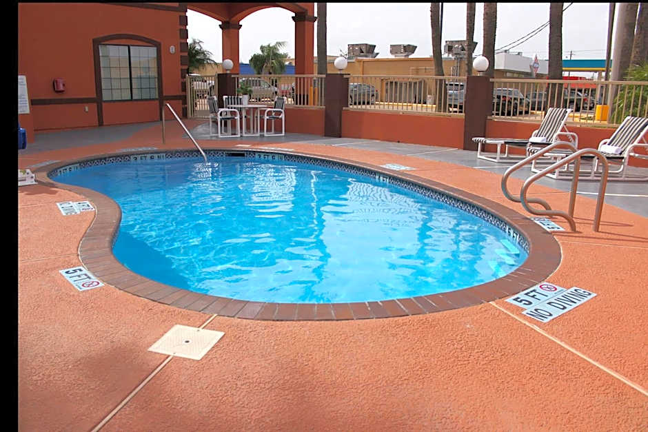 Texas Inn & Suites McAllen at La Plaza Mall and Airport