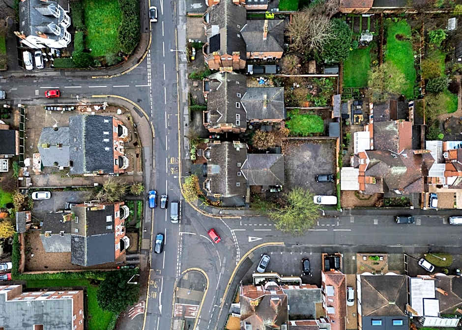 The Linden Leaf Rooms