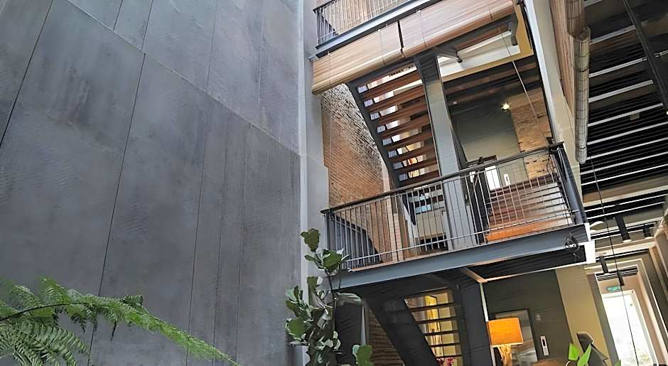 1825 Gallery Hotel