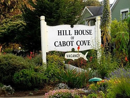 Hill House Inn