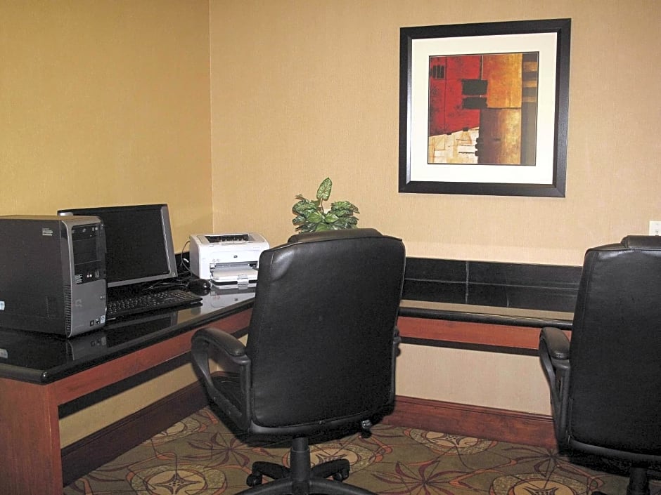 La Quinta Inn & Suites by Wyndham Lawton / Fort Sill