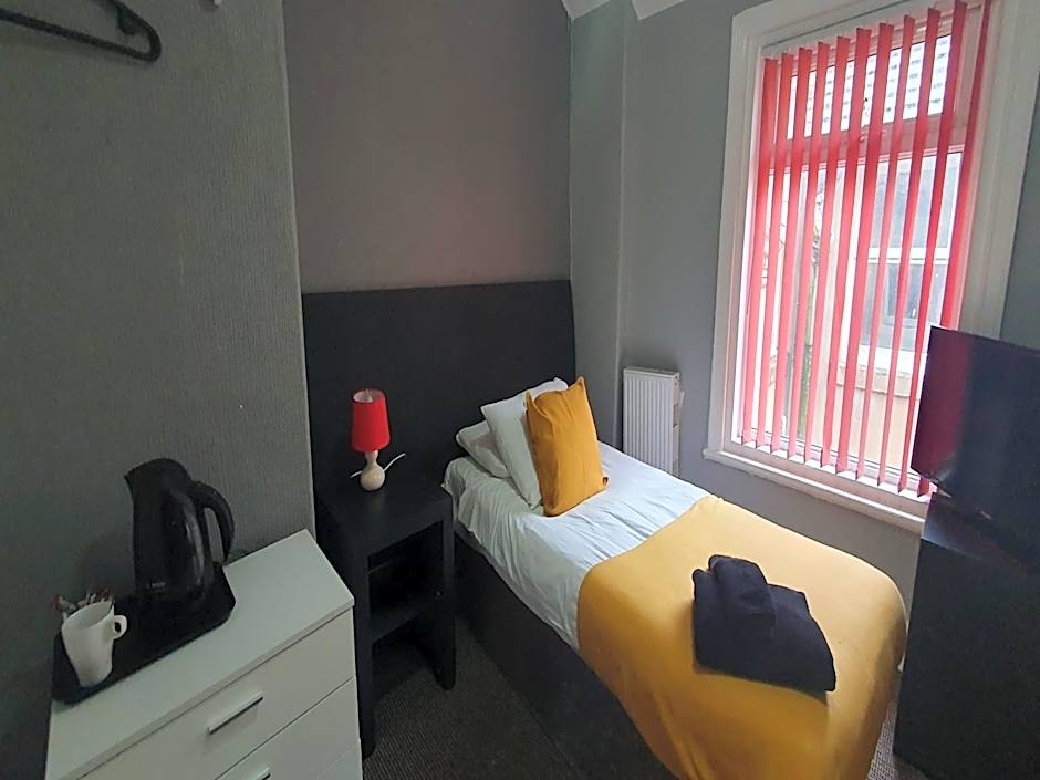 Las Palmas Hotel by the Sea