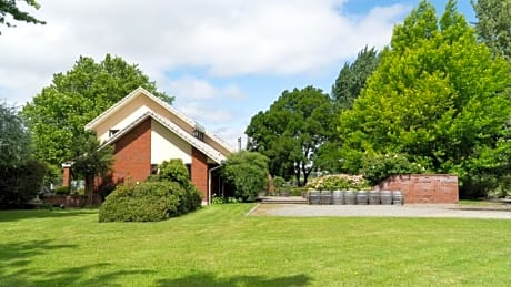 Fairhall Lodge