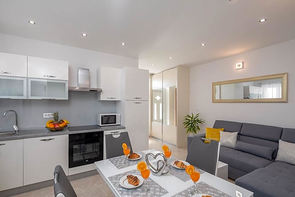 FBA Family Beach Apartments