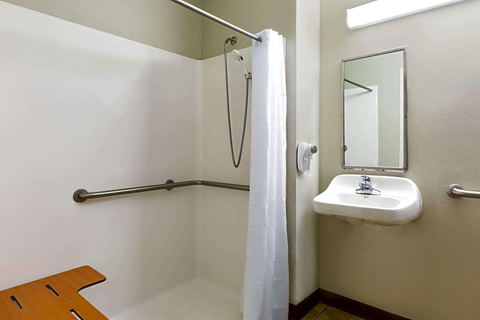 Microtel Tuscaloosa Unv – Tuscaloosa, AL