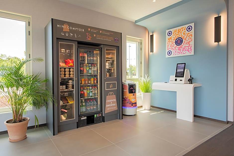 CAMPANILE SMART LYON EST - Eurexpo Bron Aviation 