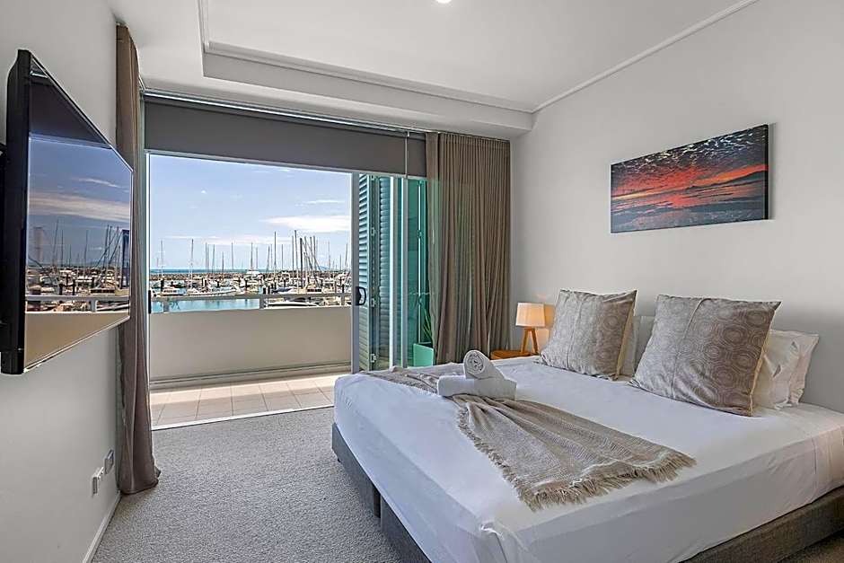 Peninsula Airlie Beach